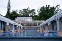 Anaya Azana Hotel & Villa Tawangmangu - Pool