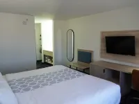 Luxury Inn & Suites Troy Hotels in Troy