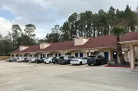 Regency Inn & Suites by Capital O Houston IAH Airport - Motels
