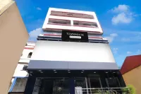 Super Deluxe Roomhotel Rise and Dine Restaurant