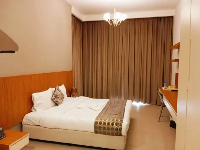 THE SAJ HOTEL APARTMENTS Отели в г. 