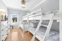 Dolphin Harbor 1B Bay Beach Access Sleeps 10 Three Bedrooms 3 Baths