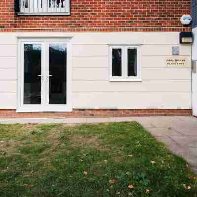 LUX Woolwich Flat 2 Stops to Canary Wharf Hotel Exterior