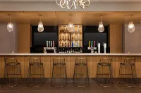 DoubleTree by Hilton Pointe Claire Montreal Airport West - bar