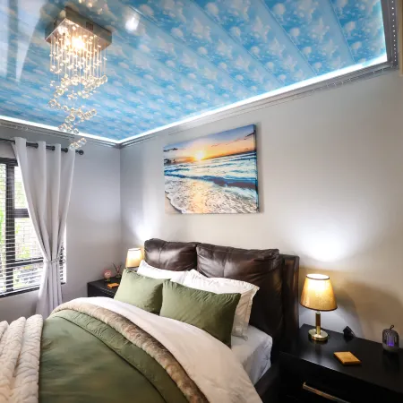 Luxury 2-Bedroom Apartment Near or Tambo with Private Garden & Heated Pool