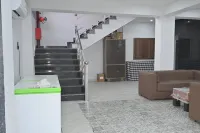 Purav Hotel
