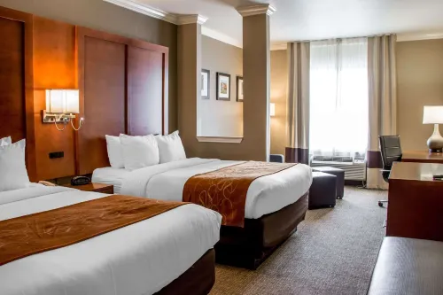Comfort Suites