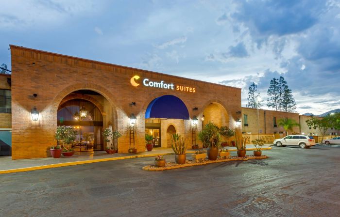 Comfort Suites at Sabino Canyon
