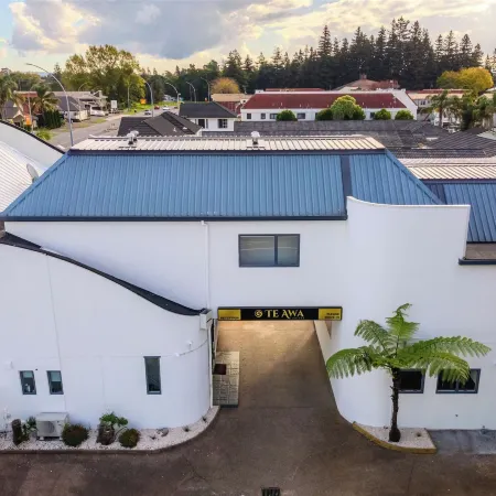 Te Awa Suites