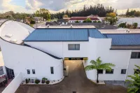 Te Awa Suites