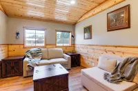 Private Yard w/ Games! Family Getaway in Forks - Boutique