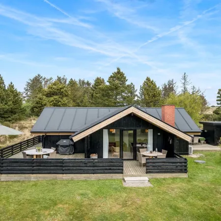 "Ilsi" - 1.5km from the Sea