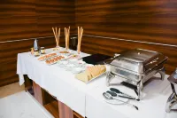 Montana Residence - breakfast