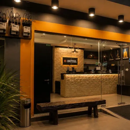 H Hotel