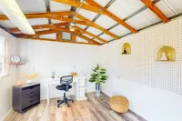 2403 Auburn Dr - 3-Star