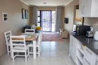 No4 Airville Slate,9 min Drive to Cresta Mall - Condos
