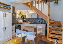 Talbot Lane Cottage Horsham by My Getaways