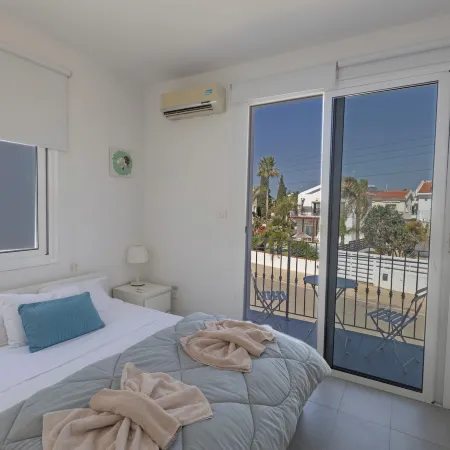 Villa Suri, Luxury Seafront Villa