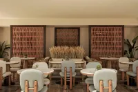 帕羅斯Orosea傲途格精選酒店 - 早餐