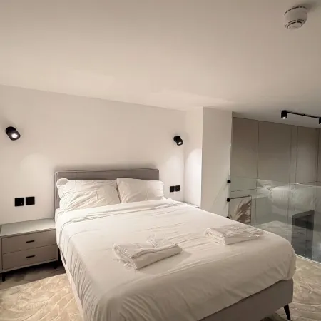 101 Tara-Jre Al Lweibdeh 2Bdr Duplex Apartment