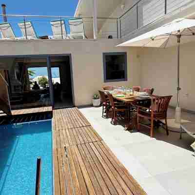 Villa with private pool and Free Wi-Fi, close to the sea, sheltered courtyard Fitness & Recreational Facilities
