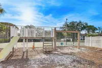 Resort Condo Near Anna Maria Island & Img Academy - Apartments
