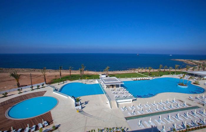 King Evelthon Beach Hotel & Resort