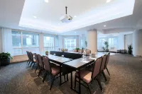 Warwick Le Crystal Montreal - 5-Star