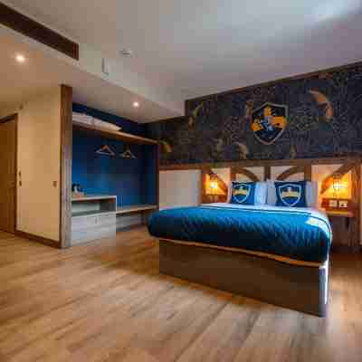 Warwick Castle Hotel & Knight's Village Rooms