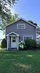 Wampler’s Lake Adorable 3-bedroom Lakefront Cottage 🏡🐟🛶☀️ - Boutique