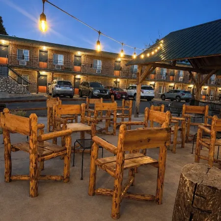 Elk Antler Inn