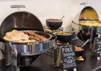The Sage Hotel - Breakfast