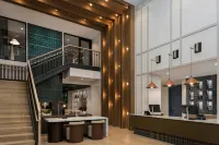 Denizen Hotel - parking