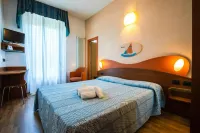 Miramare Hotel Ristorante Convegni Aperto Tutto l'Anno - Nouto- ja jättöpalvelut