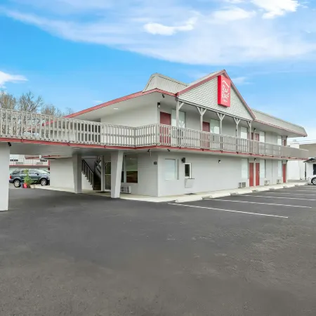 Red Roof Inn Radcliff - Fort Knox