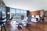 Holiday Inn TBILISI by IHG - 4 stelle