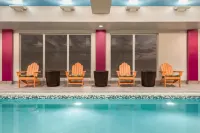 Home2 Suites by Hilton Woodbridge Potomac Mills - Pools