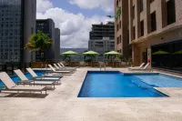 Renaissance Caracas la Castellana Hotel - piscina
