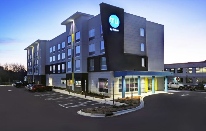 Tru by Hilton Burlington