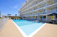 Nassau Inn - Beach