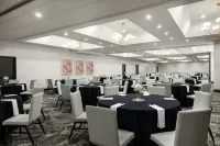 Embassy Suites by Hilton Cincinnati Northeast Blue Ash - 3-Star