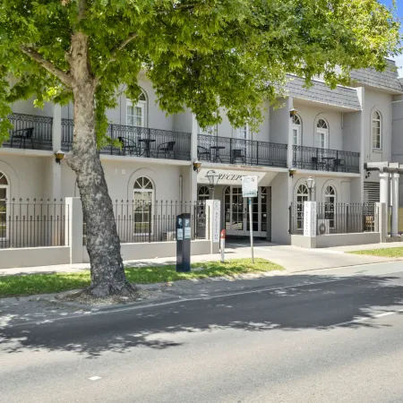 Sherbourne Terrace Hotel