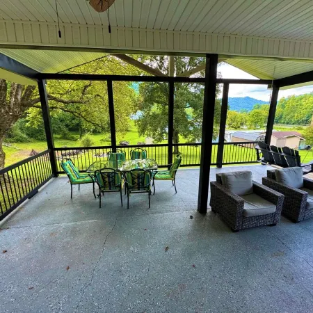 Beautiful Mountain View’s and Located on several acres for privacy