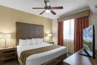 Stay Near Disney 2BR Pools Arcade - balcony