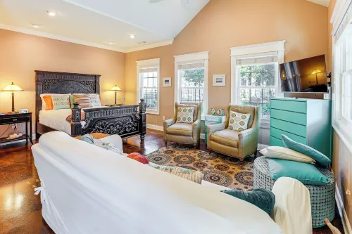 Heart of Historic Chickamauga! Chic Studio w/ Pool - 4-Star