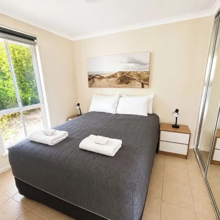 Robe Sunset Apartments