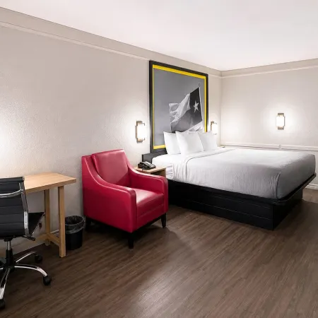 Super 8 by Wyndham Nacogdoches Near University