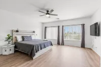 Beautiful Vacation Home Near Goodyear Attractions - 2-Star