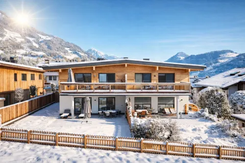 CHEZ NOUS – Balcony & Mountain View - 2-Star