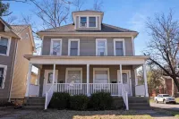 OSU 6Br | 2 Private Homes | Sleeps 12 - Villas